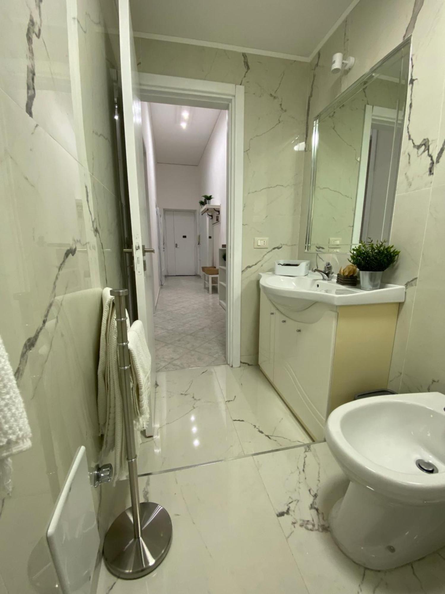 נאפולי Ellebi Home מראה חיצוני תמונה